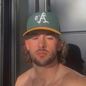 Meet your Posher, Xavier